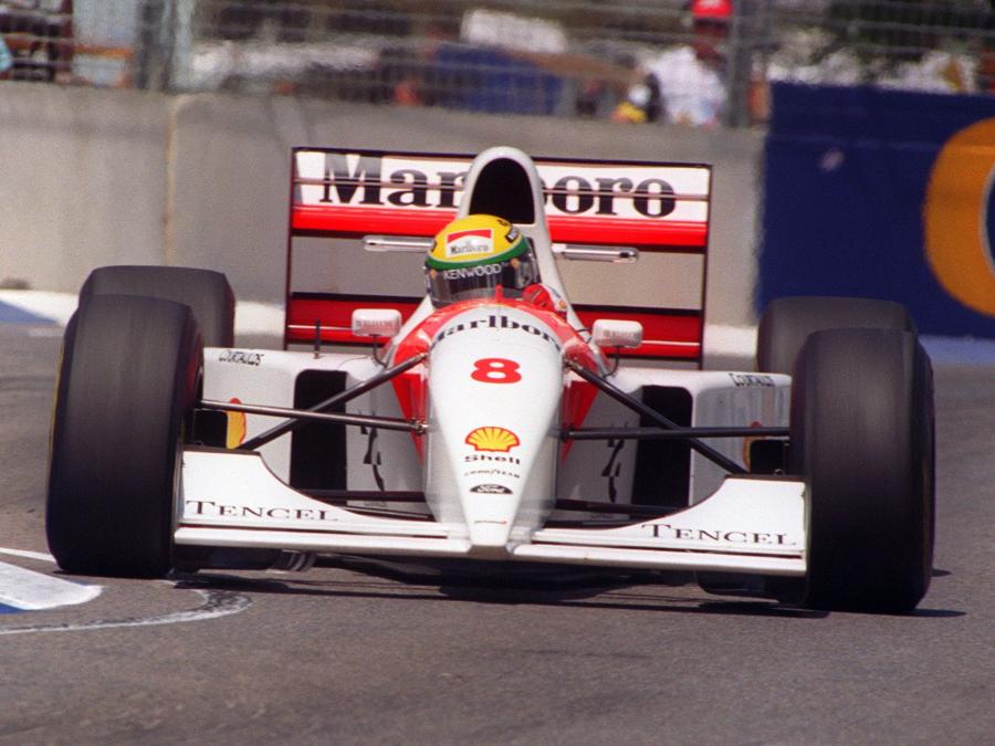  McLaren Ford MP4-8 1993 года  (фото 4 из 10)